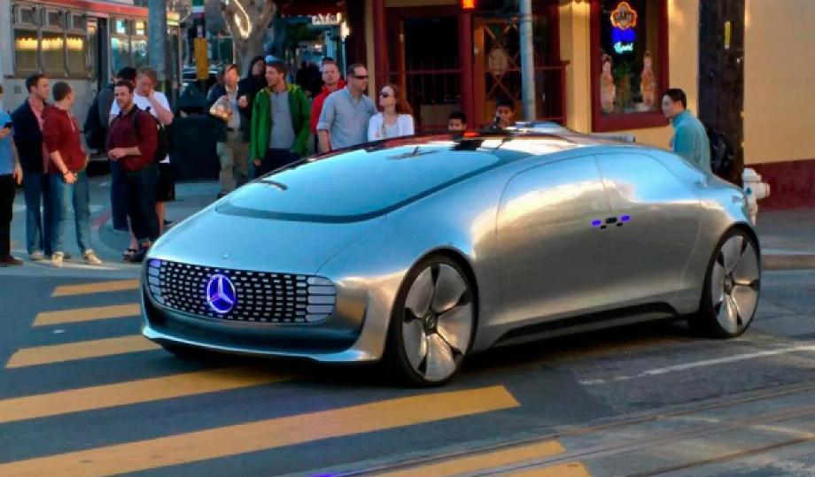 Voiture autonome Mercedes Benz. (photo : Autobild)