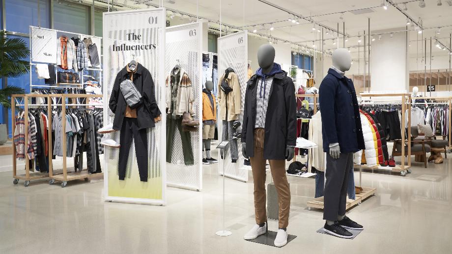 Amazon Style, le premier magasin de vêtements physiques de Jeff Bezos. (photo : GeekWire)