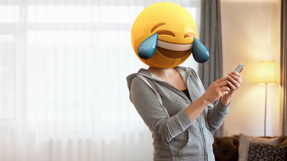 Les réactions avec les emojis sont arrivées sur WhatsApp
