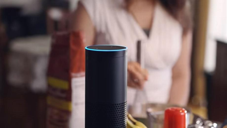 Alexa peut ouvrir des serrures intelligentes ou allumer et éteindre les lumières (Photo : Amazon)