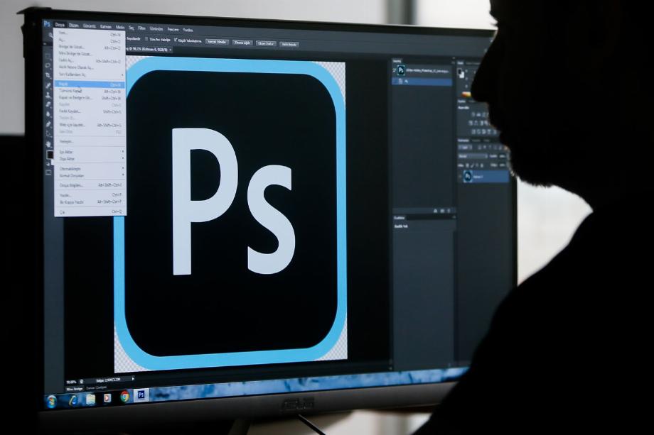 Photoshop. (photo: Playlist Magazine)