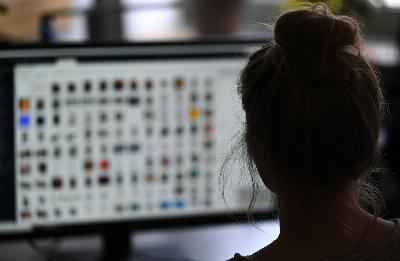 79% des garçons et des filles reconnaissent que les attaques sur les réseaux sociaux sont dues au cyberharcèlement
