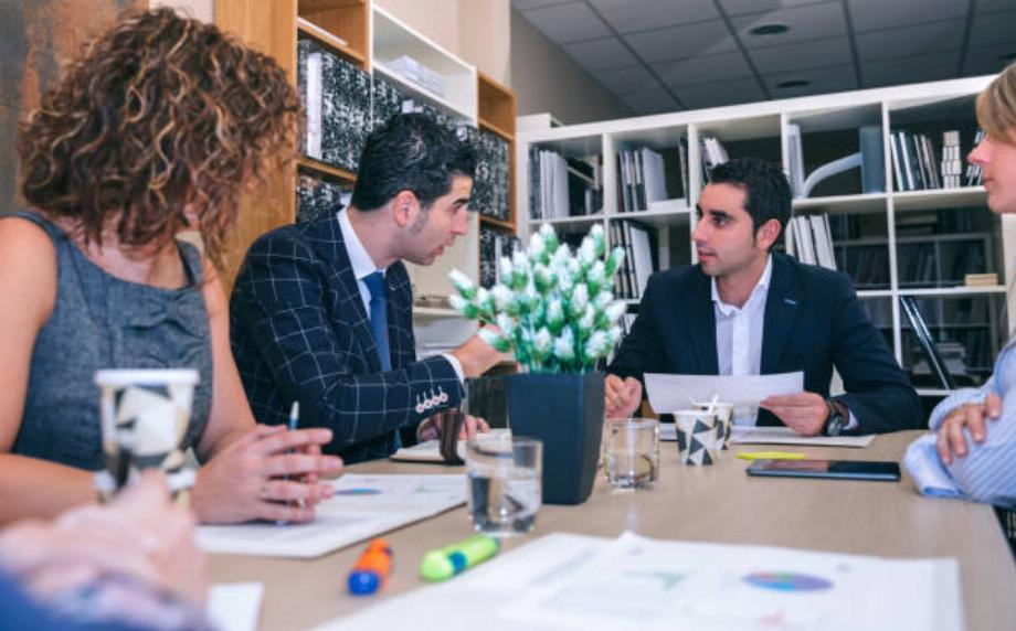 Équipe de travail. (Photo : iStock)