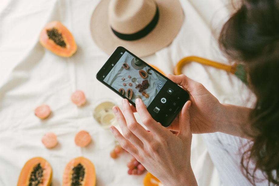 Comment prendre de bonnes photos avec un téléphone portable basique (Pexels)