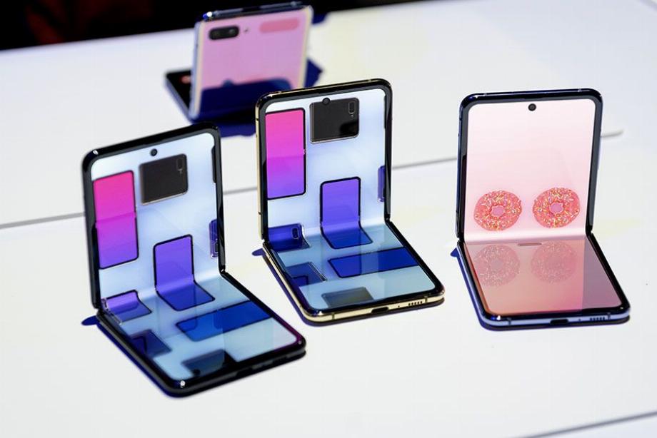 Les modèles Galaxy Z Fold3 et Galaxy Flip3 sont les seuls smartphones pliables avec protection contre l'eau.