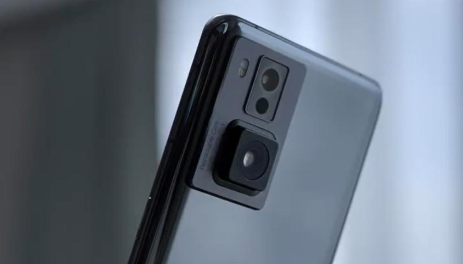 Oppo a montré l'année dernière une proposition visant à inclure des caméras rétractables dans leurs téléphones portables