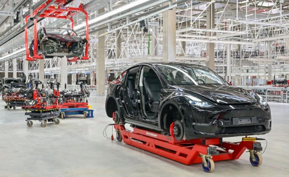 Giga-usine Tesla. (photo: La voiture colombienne)