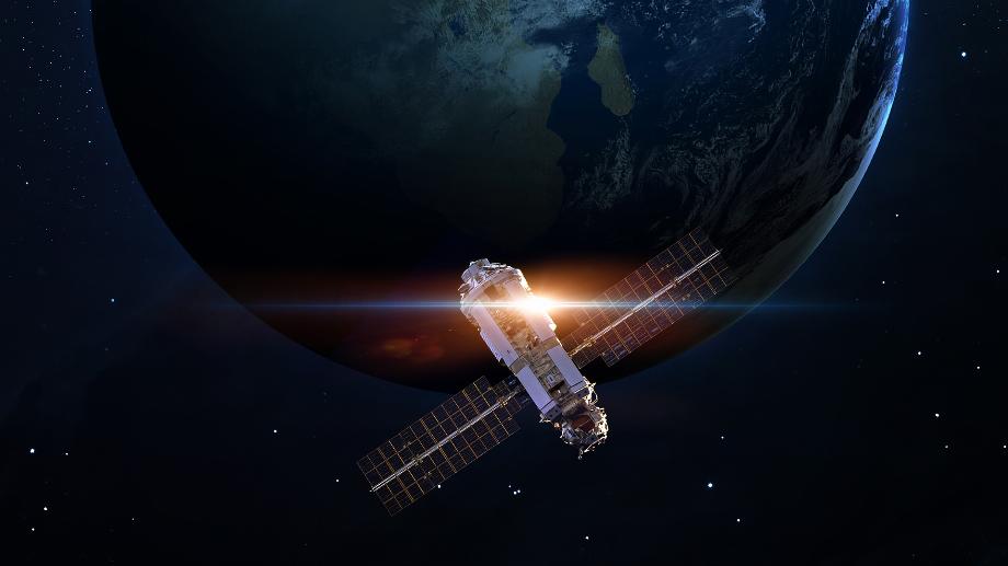 Les services satellites de l'iPhone 14 vont améliorer la qualité des communications, sans oublier les connexions aux réseaux 5G (iStock)