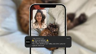 Instagram vous permet de prendre des photos à l'aide d'appareils photo de téléphones portables en même temps
