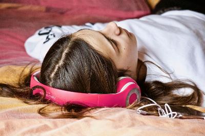 Recommandations pour écouter de la musique sur votre téléphone portable sans nuire à votre santé