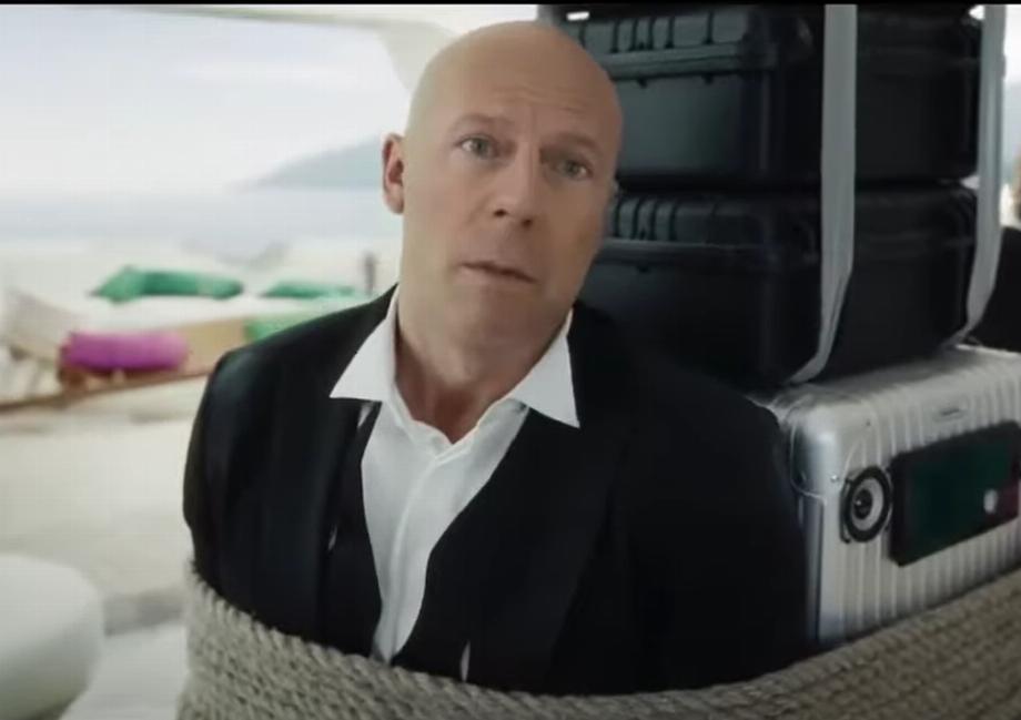 Il est le premier acteur à vendre son image à l'intelligence artificielle.