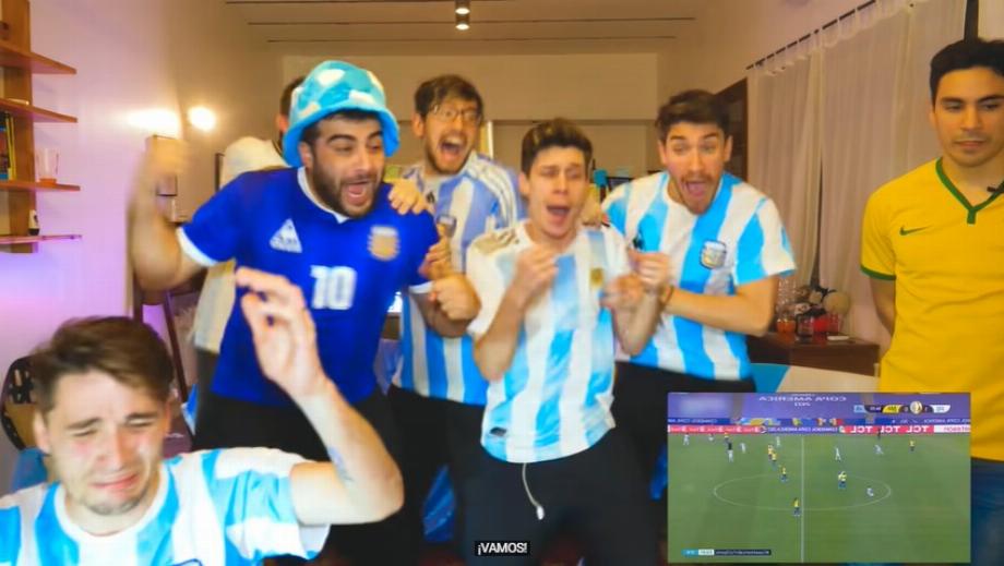 Les créateurs de contenu argentins, connus sous le nom de Los Displicentes, réagissent à la finale de la Copa América 2021 entre l'Argentine et le Brésil. (Capture)