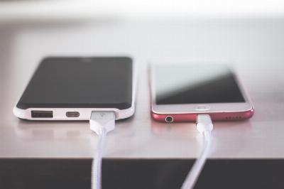 Sept conseils pour un vieux téléphone portable pour se recharger plus rapidement