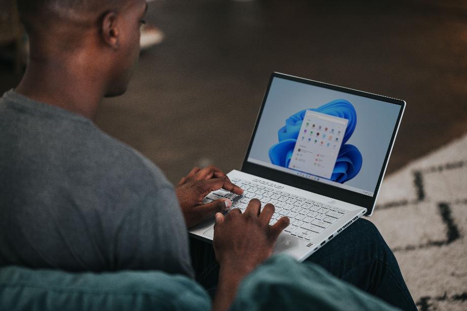 Le système d'exploitation est en cours de tests pour inclure les futurs changements de conception et de fonctionnalité.