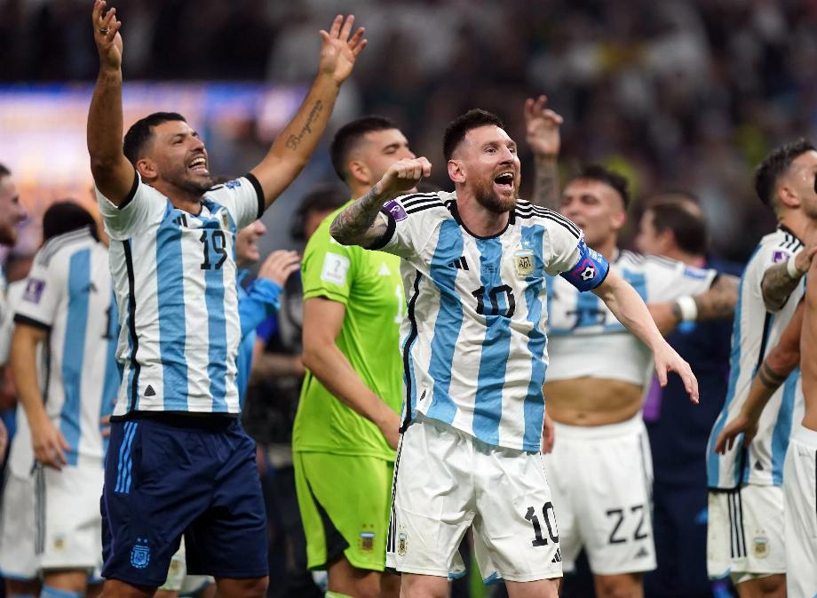 Lionel Messi et Sergio Agüero. (photo : Reuters)