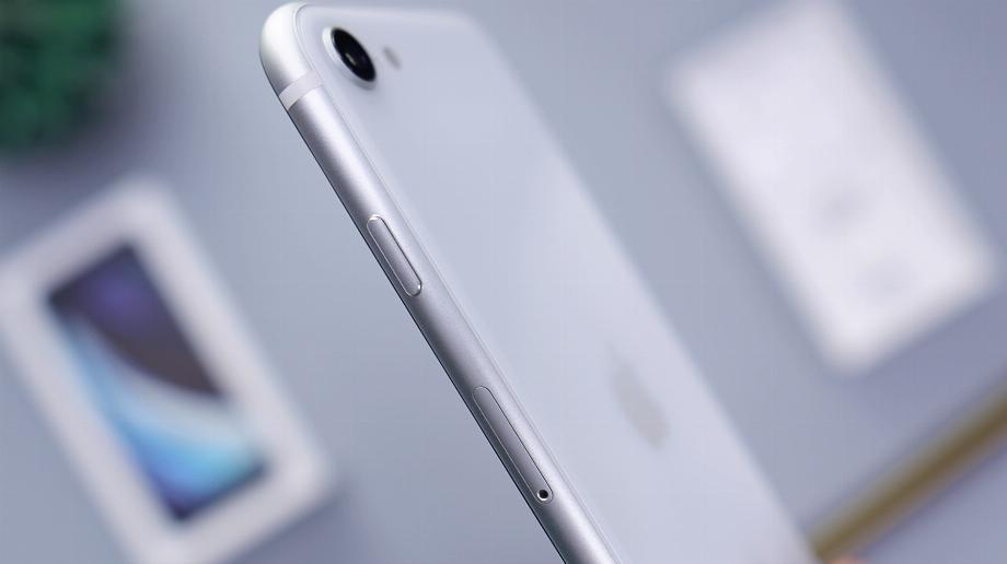 L'iPhone SE pourrait prendre fin en ayant un faible niveau de ventes.