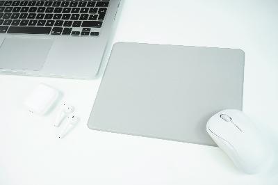 Laisser la souris allumée consomme beaucoup de batterie : vrai ou faux