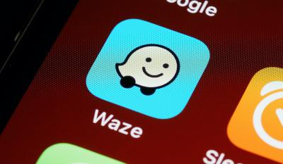 Waze ajoute une fonctionnalité pour prévenir les accidents