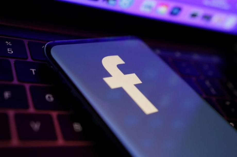 Facebook et Instagram ajoutent des sections spécifiques sur les contenus interdits sur les réseaux sociaux. REUTERS/Dado Ruvic