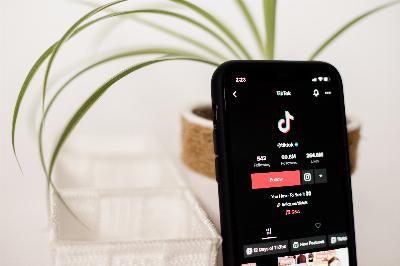 L'Union européenne pourrait interdire TikTok pour ses effets sur la santé mentale