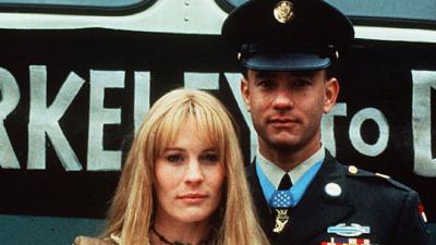 Les protagonistes de Forrest Gump partageront à nouveau l'écran : Tom Hanks et Robin Wright vont « rajeunir » dans leur nouveau film