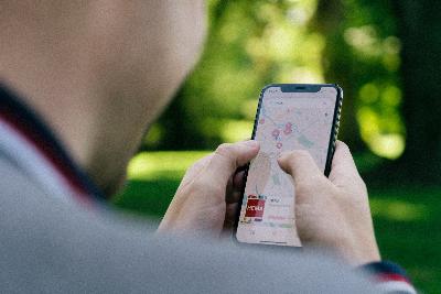 C'est ainsi que l'emplacement est partagé en temps réel avec la famille et les amis