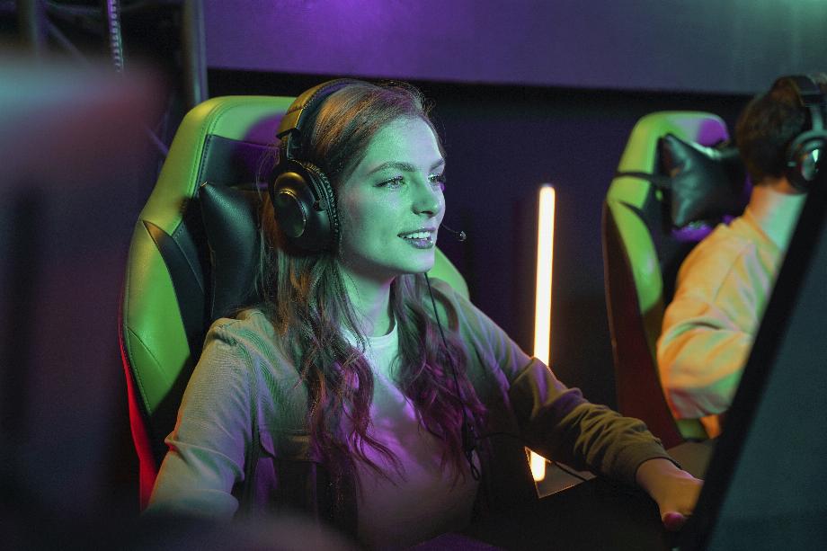 Les femmes représentent 40% du marché mondial du jeu vidéo. (Déséclabousser)