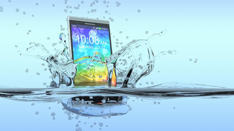 Comment sauver un téléphone mouillé (Shutterstock)