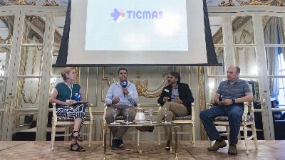 35 photos de la rencontre exclusive organisée par Ticmas sur l'Intelligence Artificielle dans l'Education
