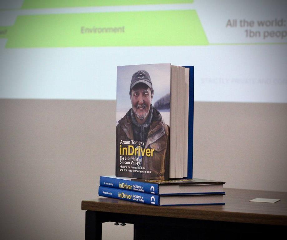 Le livre sur l'histoire de l'entreprise donnera des conseils sur la façon dont les entreprises technologiques sont gérées aujourd'hui. (InDrive)