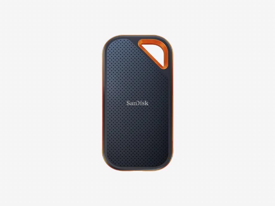 Le SSD portable SanDisk Extreme est un périphérique de stockage externe à haut débit. (filaire)