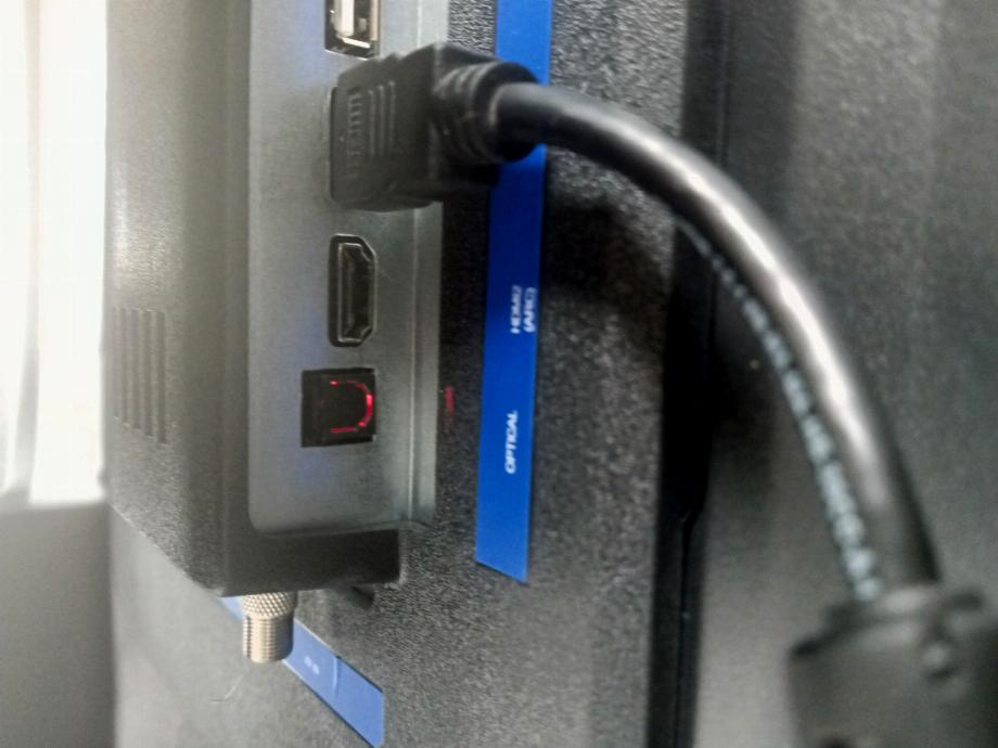 Ce port est capable de prendre en charge jusqu'à 7.1 canaux de son.
