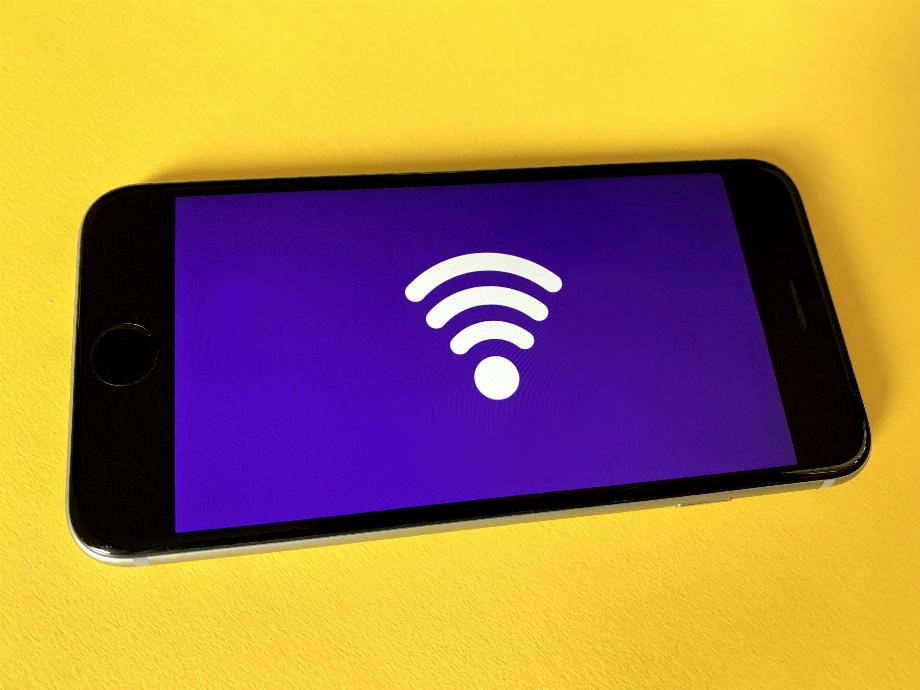 Cette technologie est prévue pour 2030, alors que la 5G continue de progresser dans le monde. (Freepik)