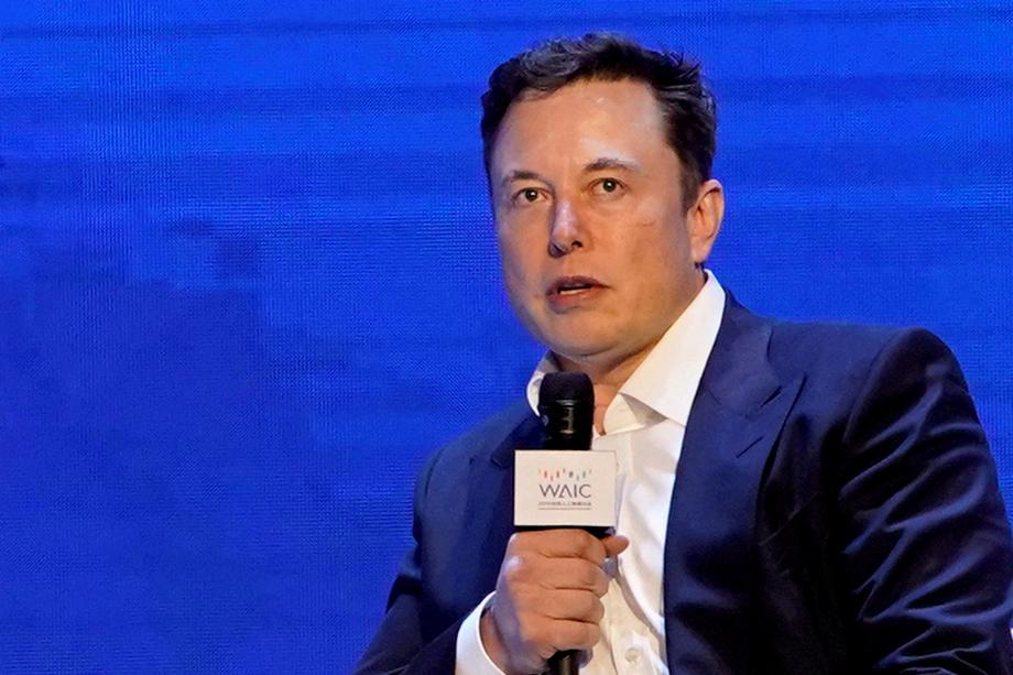 Le PDG de Tesla Inc, Elon Musk, assiste à la Conférence mondiale sur l'intelligence artificielle (WAIC) à Shanghai, en Chine, le 29 août 2019. REUTERS/Aly Song/File