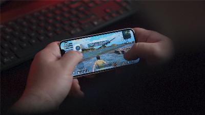 Quels sont les pays latins qui jouent le plus depuis les téléphones portables et les PC ?