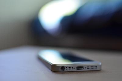 Comment réparer un téléphone portable lorsqu'il tombe à l'eau sans dépenser d'argent