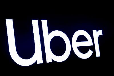 Uber a de nouveaux plans, maintenant il entre dans le secteur de la vente de billets d'avion
