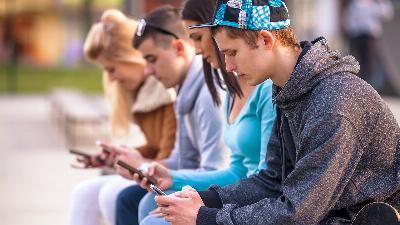 Ils mettent en garde contre les risques pour la santé mentale des adolescents qui utilisent les réseaux sociaux