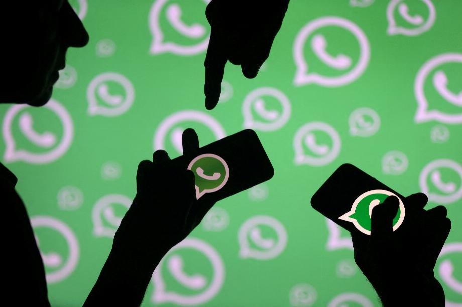 WhatsApp cessera de fonctionner sur les téléphones portables suivants. REUTERS/Dado Ruvic/photo d'archives