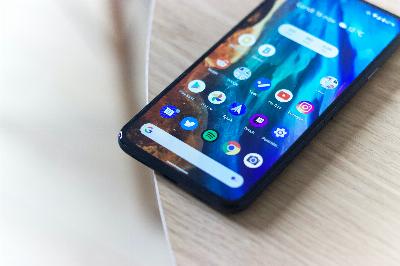Android 14 : comment transformer n'importe quel téléphone portable en webcam