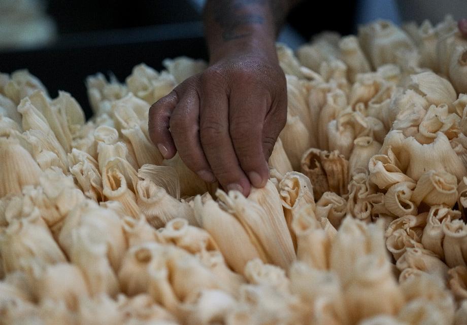 Doux, vert, taupe, rajas, tamales se présentent sous différentes formes et saveurs (AP Photo/Fernando Llano)