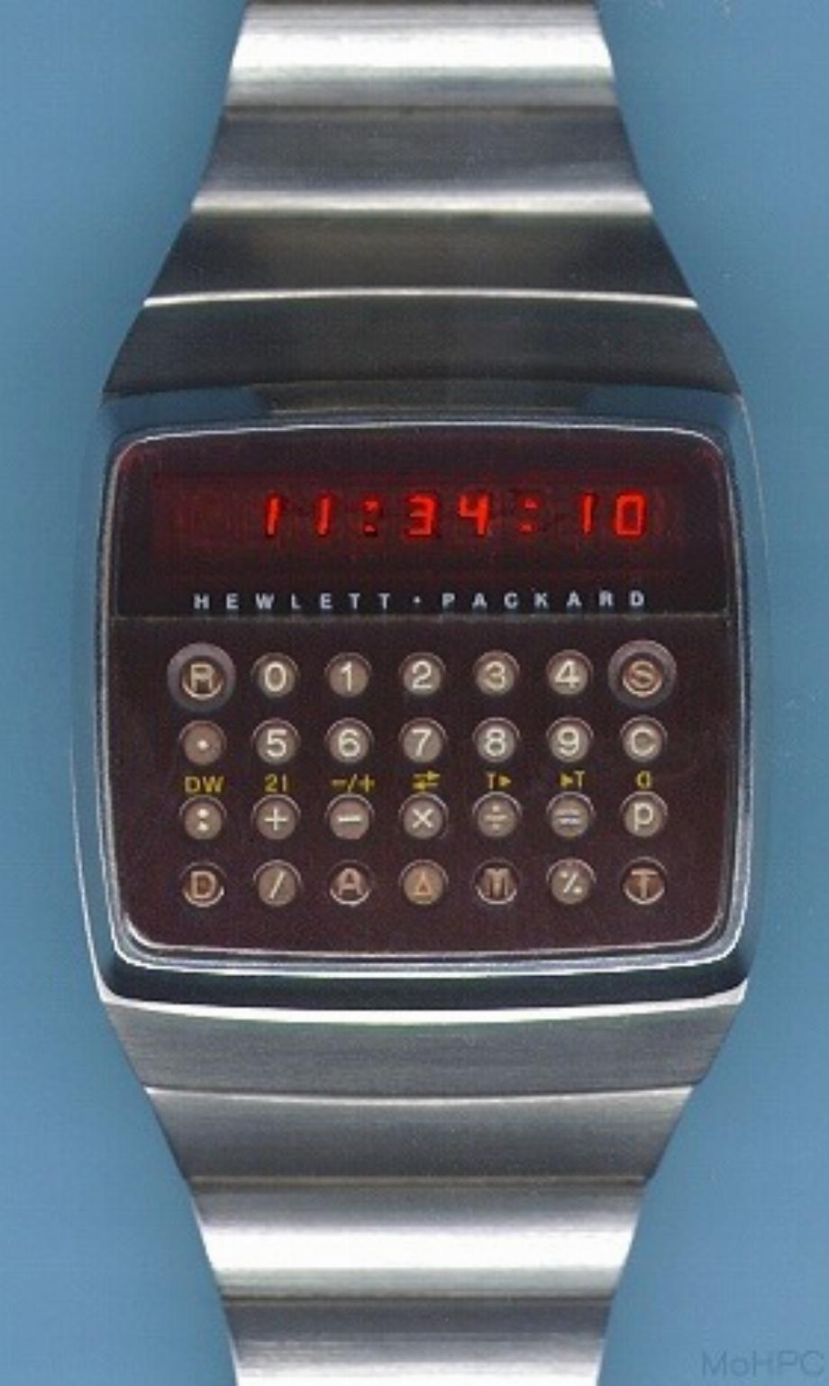 La HP-01 était une montre calculatrice mise en vente en 1977. (Hewlett Packard History)