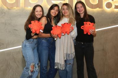 L'histoire de quatre femmes colombiennes qui ont fait leurs débuts aux Olympiades mathématiques en Slovénie