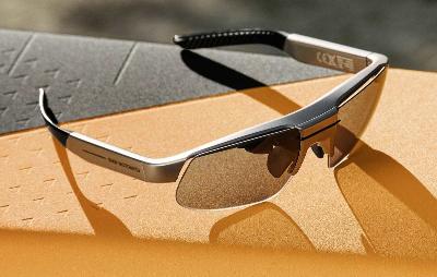 Les lunettes de réalité augmentée de BMW pour la conduite de motos