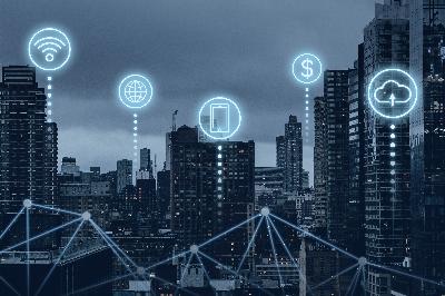 Qu'est-ce que l'adoption de la technologie et comment a-t-elle contribué à créer une « ferme numérique » au Pérou ?
