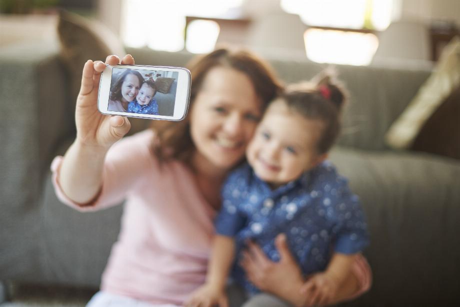 Les photos de mineurs doivent toujours avoir des normes de confidentialité pour prendre soin de leur image. (Freepik)