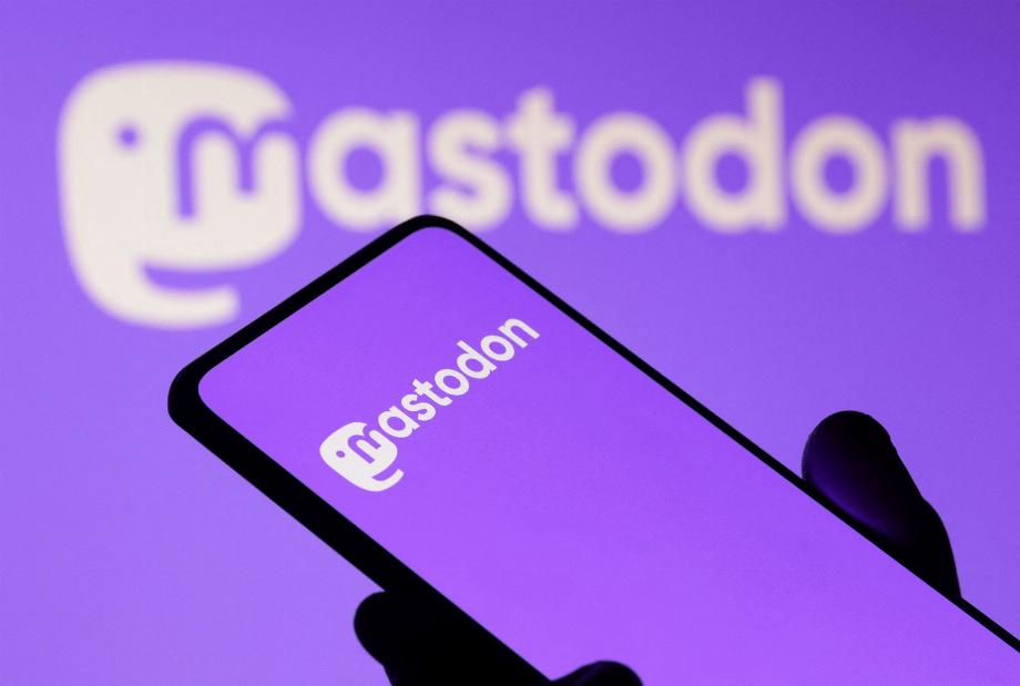 Les utilisateurs de Mastodon sont responsables de la création de leurs propres règles de modération. (REUTERS/Dado Ruvic)