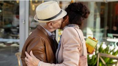 Décalogue du bonheur en couple, conseils d'un philosophe pour entretenir un mariage