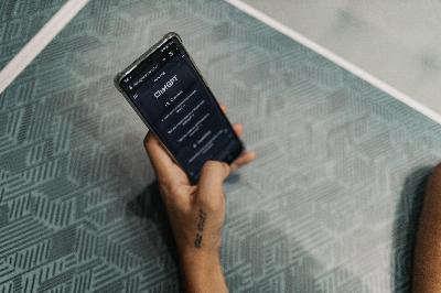 Cinq différences de ChatGPT entre sa version Web et Android