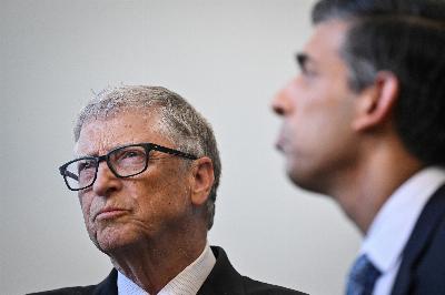 Bill Gates affirme que l'intelligence artificielle créerait une nouvelle guerre froide